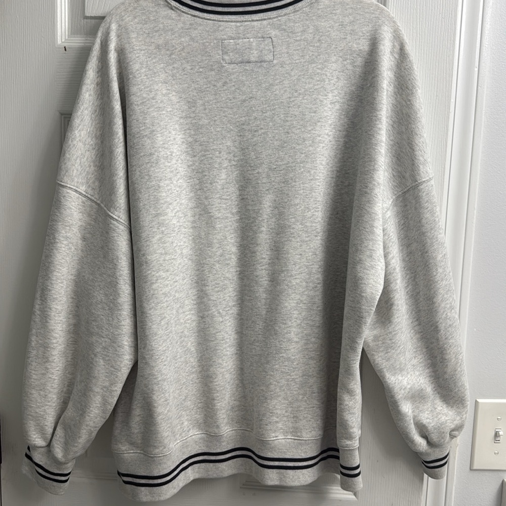 A&E Detroit Lions Sweatshirt - Picture 3 of 5